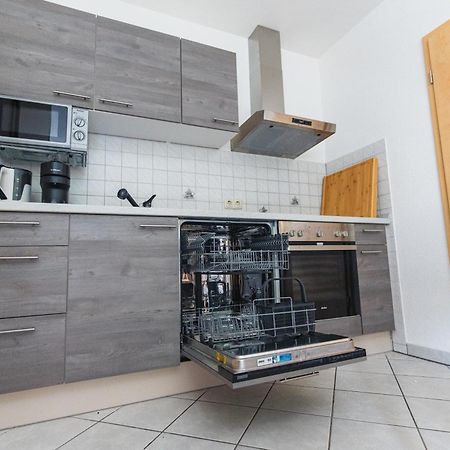 Appartment In Den Weinbergen Bei Mainz - Mit 2X Doppelzimmern, 1X Grosses Wohnzimmer, Bad & Kueche Stadecken-Elsheim Eksteriør bilde