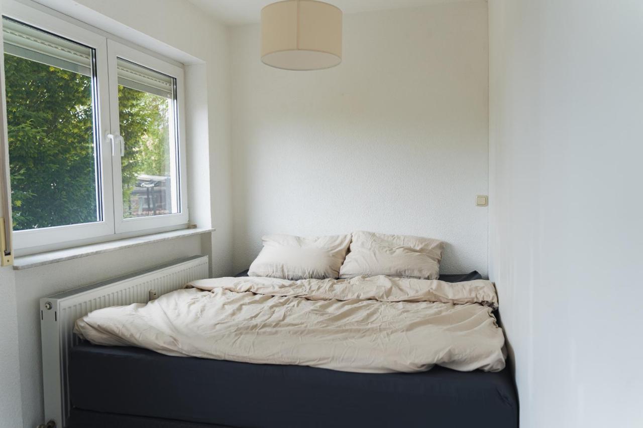Appartment In Den Weinbergen Bei Mainz - Mit 2X Doppelzimmern, 1X Grosses Wohnzimmer, Bad & Kueche Stadecken-Elsheim Eksteriør bilde