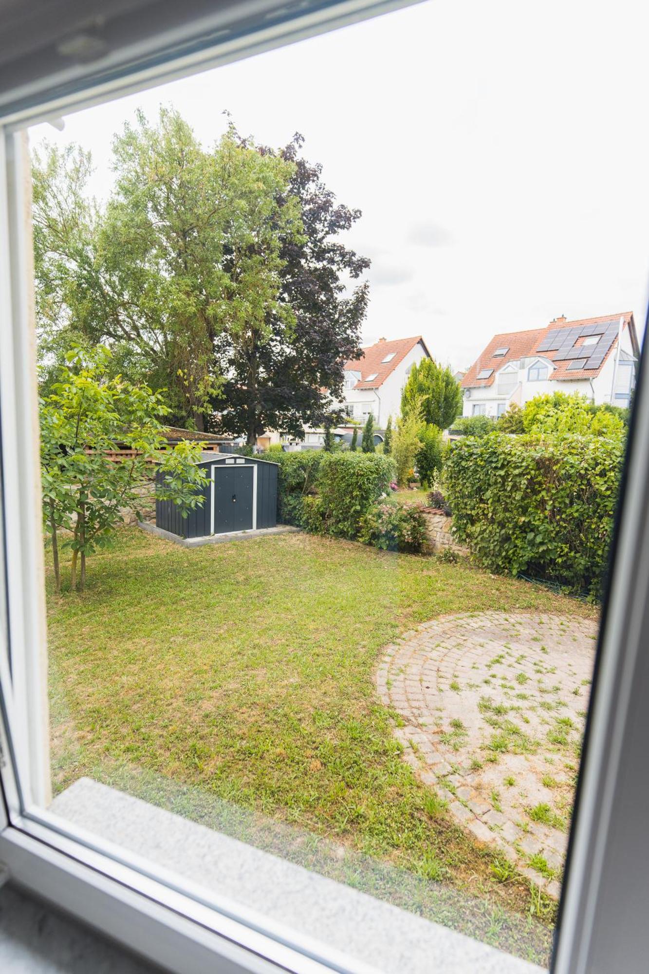Appartment In Den Weinbergen Bei Mainz - Mit 2X Doppelzimmern, 1X Grosses Wohnzimmer, Bad & Kueche Stadecken-Elsheim Eksteriør bilde